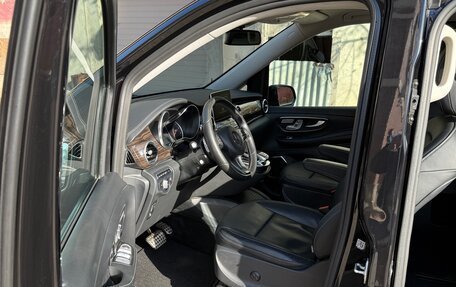 Mercedes-Benz V-Класс, 2016 год, 5 300 000 рублей, 7 фотография