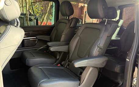 Mercedes-Benz V-Класс, 2016 год, 5 300 000 рублей, 10 фотография