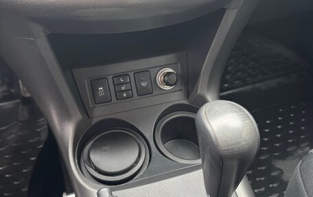 Toyota RAV4, 2011 год, 1 700 000 рублей, 11 фотография