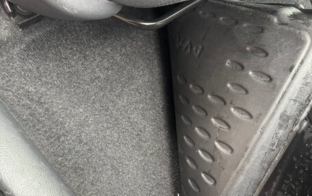 Toyota RAV4, 2011 год, 1 700 000 рублей, 16 фотография