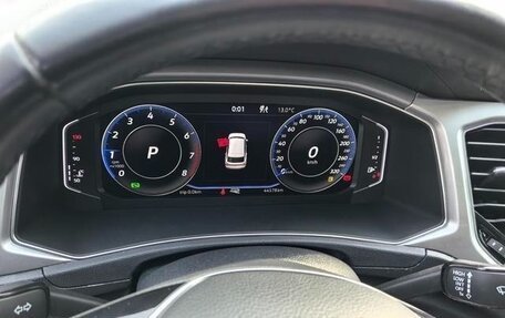 Volkswagen T-Roc I, 2022 год, 1 677 000 рублей, 7 фотография