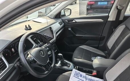 Volkswagen T-Roc I, 2022 год, 1 677 000 рублей, 8 фотография