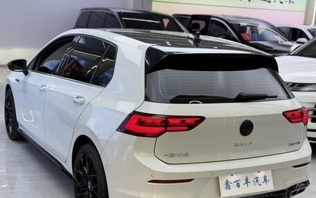 Volkswagen Golf VIII, 2022 год, 1 990 000 рублей, 5 фотография