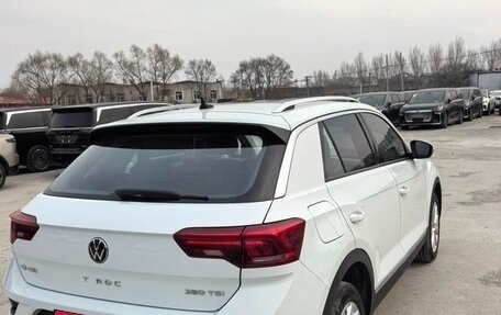 Volkswagen T-Roc I, 2022 год, 1 677 000 рублей, 6 фотография