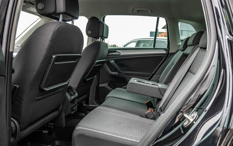 Volkswagen Tiguan II, 2017 год, 2 238 000 рублей, 35 фотография