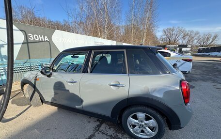 MINI Hatch, 2018 год, 1 370 000 рублей, 3 фотография