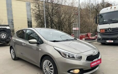KIA cee'd III, 2012 год, 925 000 рублей, 2 фотография