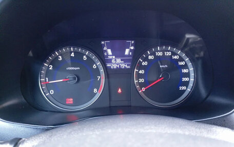 Hyundai Solaris II рестайлинг, 2012 год, 580 000 рублей, 7 фотография