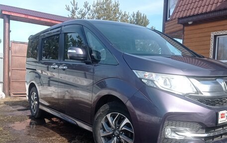 Honda Stepwgn IV, 2015 год, 1 720 000 рублей, 2 фотография