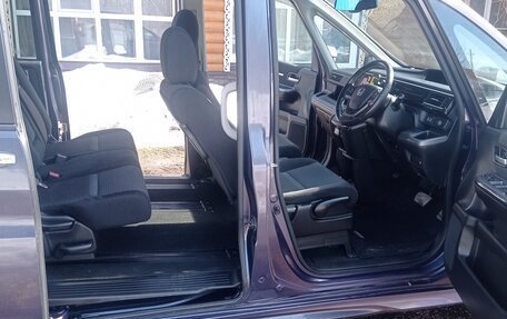 Honda Stepwgn IV, 2015 год, 1 720 000 рублей, 13 фотография