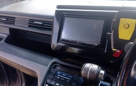 Honda Stepwgn IV, 2015 год, 1 720 000 рублей, 16 фотография