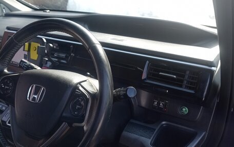 Honda Stepwgn IV, 2015 год, 1 720 000 рублей, 14 фотография