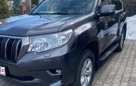 Toyota Land Cruiser Prado 150 рестайлинг 2, 2019 год, 5 180 000 рублей, 5 фотография
