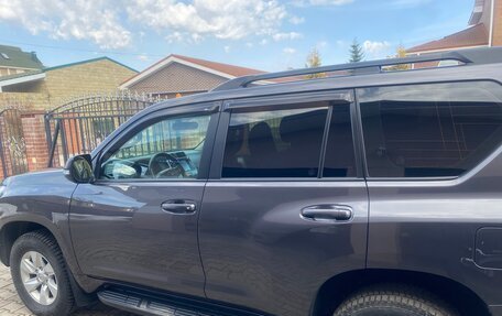 Toyota Land Cruiser Prado 150 рестайлинг 2, 2019 год, 5 180 000 рублей, 6 фотография