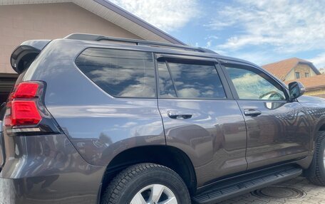 Toyota Land Cruiser Prado 150 рестайлинг 2, 2019 год, 5 180 000 рублей, 11 фотография