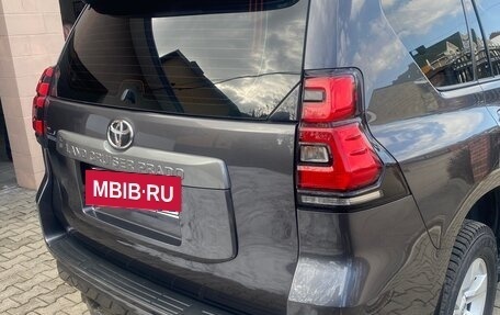 Toyota Land Cruiser Prado 150 рестайлинг 2, 2019 год, 5 180 000 рублей, 9 фотография