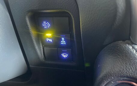 Toyota Land Cruiser Prado 150 рестайлинг 2, 2019 год, 5 180 000 рублей, 31 фотография