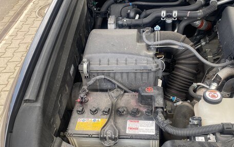 Toyota Land Cruiser Prado 150 рестайлинг 2, 2019 год, 5 180 000 рублей, 35 фотография