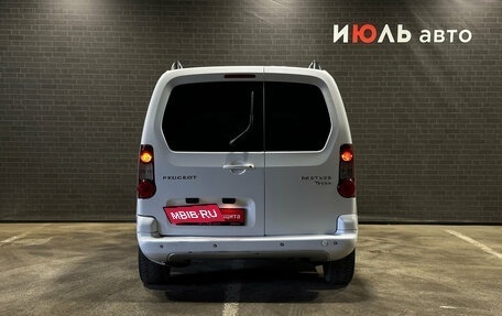 Peugeot Partner II рестайлинг 2, 2012 год, 740 000 рублей, 6 фотография