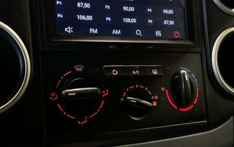 Peugeot Partner II рестайлинг 2, 2012 год, 740 000 рублей, 11 фотография