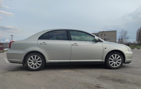 Toyota Avensis III рестайлинг, 2005 год, 620 000 рублей, 2 фотография