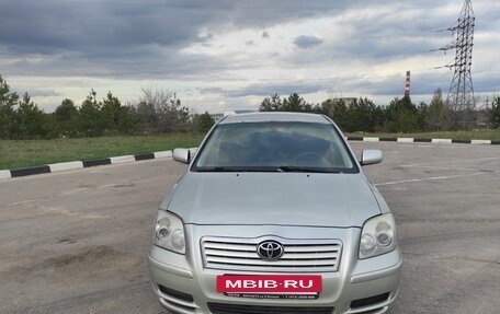 Toyota Avensis III рестайлинг, 2005 год, 620 000 рублей, 3 фотография