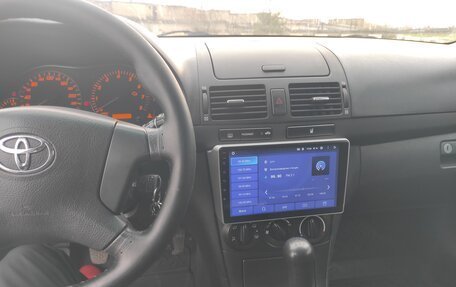 Toyota Avensis III рестайлинг, 2005 год, 620 000 рублей, 12 фотография