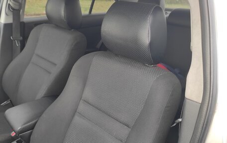 Toyota Avensis III рестайлинг, 2005 год, 620 000 рублей, 14 фотография