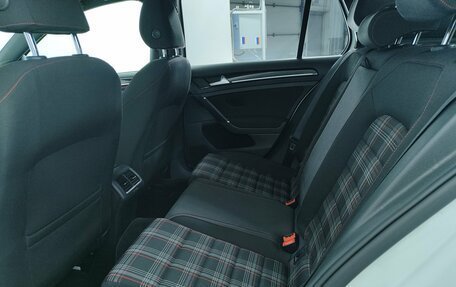 Volkswagen Golf GTI VII, 2013 год, 1 760 000 рублей, 16 фотография