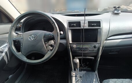 Toyota Camry, 2011 год, 1 350 000 рублей, 10 фотография