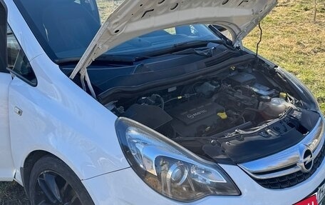 Opel Corsa D, 2014 год, 750 000 рублей, 38 фотография