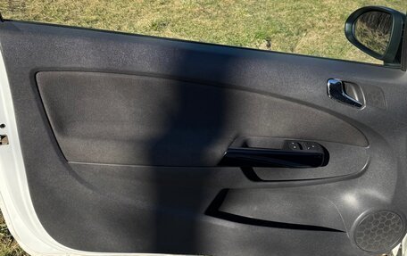 Opel Corsa D, 2014 год, 750 000 рублей, 40 фотография