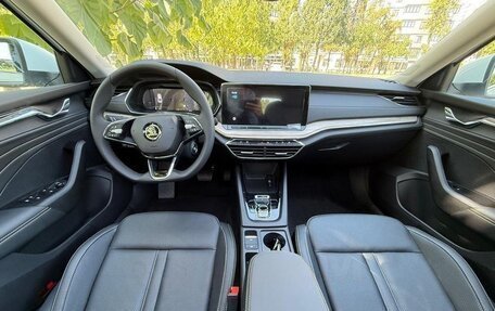 Skoda Octavia IV, 2023 год, 2 150 000 рублей, 11 фотография