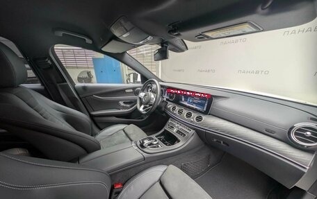 Mercedes-Benz E-Класс, 2019 год, 4 257 000 рублей, 13 фотография