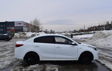 KIA Rio IV, 2020 год, 1 527 000 рублей, 6 фотография