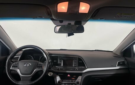 Hyundai Elantra VI рестайлинг, 2017 год, 1 705 000 рублей, 13 фотография