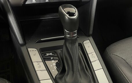 Hyundai Elantra VI рестайлинг, 2017 год, 1 705 000 рублей, 22 фотография