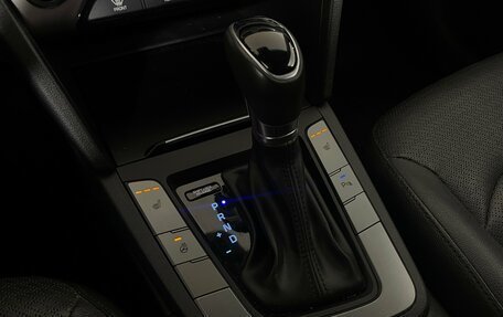 Hyundai Elantra VI рестайлинг, 2017 год, 1 705 000 рублей, 21 фотография