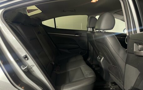 Hyundai Elantra VI рестайлинг, 2017 год, 1 705 000 рублей, 29 фотография