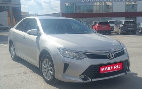 Toyota Camry, 2017 год, 1 990 000 рублей, 2 фотография