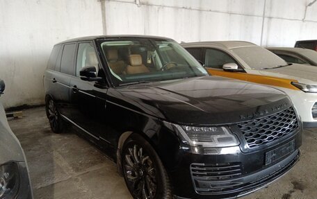 Land Rover Range Rover IV рестайлинг, 2018 год, 3 430 000 рублей, 2 фотография