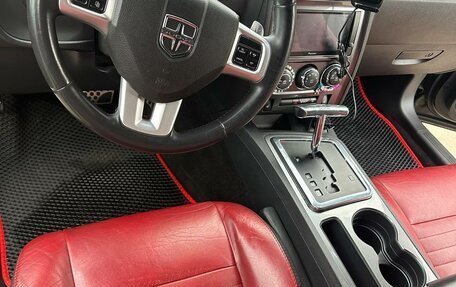 Dodge Challenger III рестайлинг 2, 2013 год, 3 350 000 рублей, 6 фотография