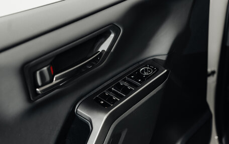 Toyota RAV4, 2025 год, 4 940 000 рублей, 13 фотография