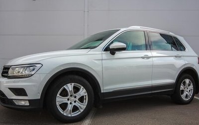 Volkswagen Tiguan II, 2017 год, 2 099 000 рублей, 1 фотография