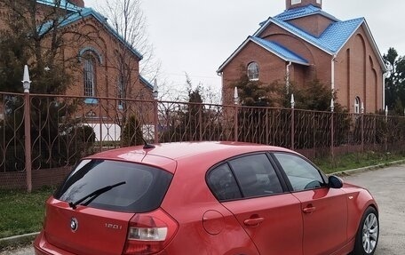 BMW 1 серия, 2006 год, 720 000 рублей, 1 фотография