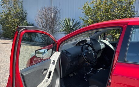Toyota Yaris III рестайлинг, 2008 год, 580 000 рублей, 7 фотография