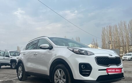 KIA Sportage IV рестайлинг, 2018 год, 2 145 000 рублей, 2 фотография