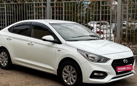 Hyundai Solaris II рестайлинг, 2017 год, 1 290 000 рублей, 3 фотография