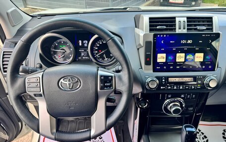 Toyota Land Cruiser Prado 150 рестайлинг 2, 2015 год, 4 250 000 рублей, 8 фотография