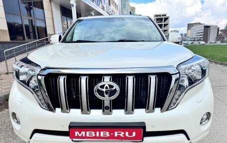 Toyota Land Cruiser Prado 150 рестайлинг 2, 2015 год, 4 250 000 рублей, 4 фотография